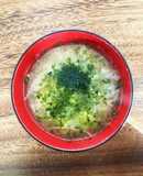 青のりとじゃがいも玉ねぎの味噌汁