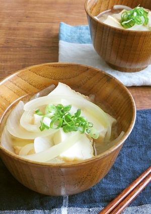簡単♪具沢山◎たまねぎと厚揚げのみそ汁-レシピのメイン写真
