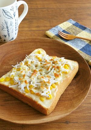 しらすとコーンのチーズトースト♪-レシピのメイン写真