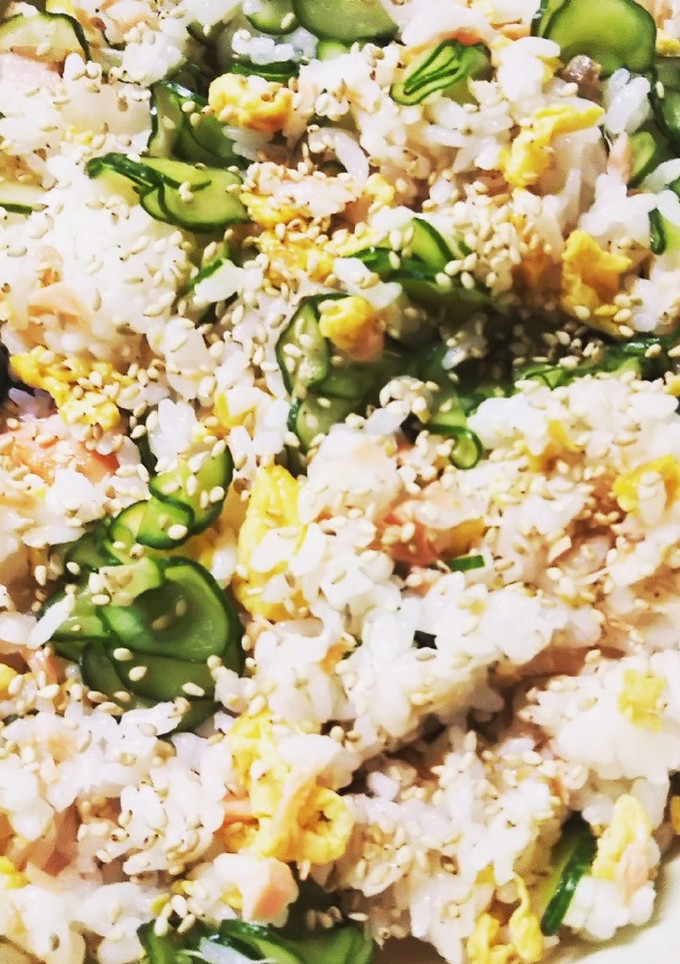 シロさんの鮭と卵のちらし寿司！何食べ#8-レシピのメイン写真