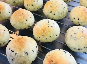HMと切り餅で作る♪黒ごまポンデケージョ-レシピのメイン写真