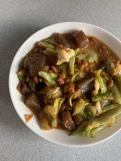 キャベツとこんにゃくの納豆味噌炒め-レシピのメイン写真