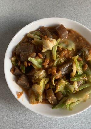 キャベツとこんにゃくの納豆味噌炒め-レシピのメイン写真