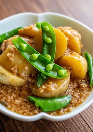 新じゃがとスナップエンドウのそぼろ煮-レシピのメイン写真