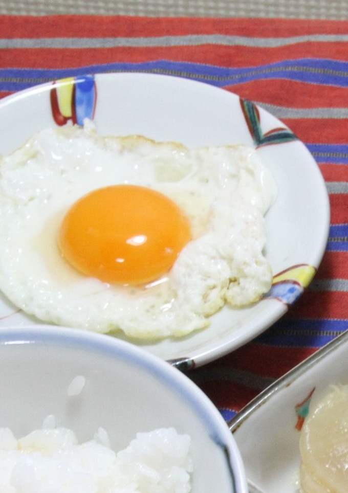 黄身はそのまま目玉焼きごはん-レシピのメイン写真