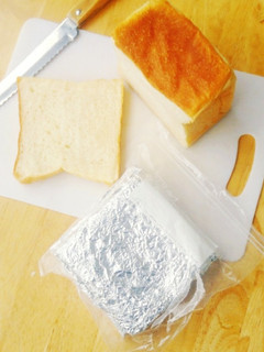 冷凍で水分を逃がさない!食パンの保存方法-レシピのメイン写真