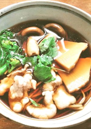 新筍、茸、水晶豚の温かい蕎麦-レシピのメイン写真