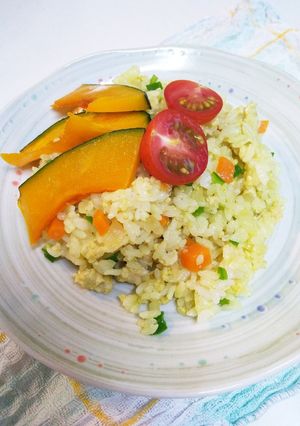 子供も食べられる♪辛さ控えめカレー炒飯♪-レシピのメイン写真