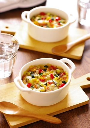 たっぷり彩り野菜とハムのハーブチーズ焼き-レシピのメイン写真