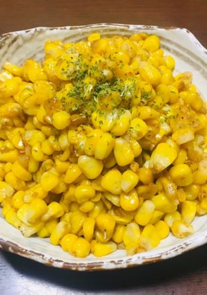 香り豊かとうもろこしガーリックバター炒め-レシピのメイン写真