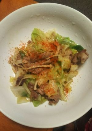 豚こまと、キャベツ、えのきの炒め-レシピのメイン写真