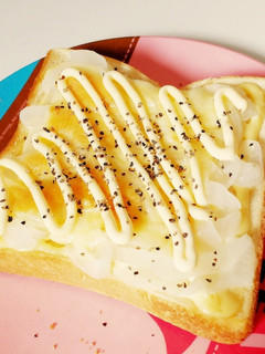新たまねぎのマヨチーズトースト-レシピのメイン写真
