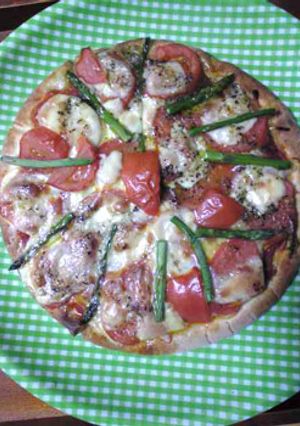 市販のピザを豪華に食す-レシピのメイン写真