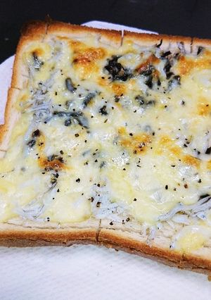 カルシウムたっぷり♪しらすチーズトースト-レシピのメイン写真