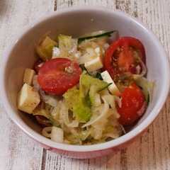 รูปของ 簡単♪*ﾟ野菜たっぷりさっぱりサラダ