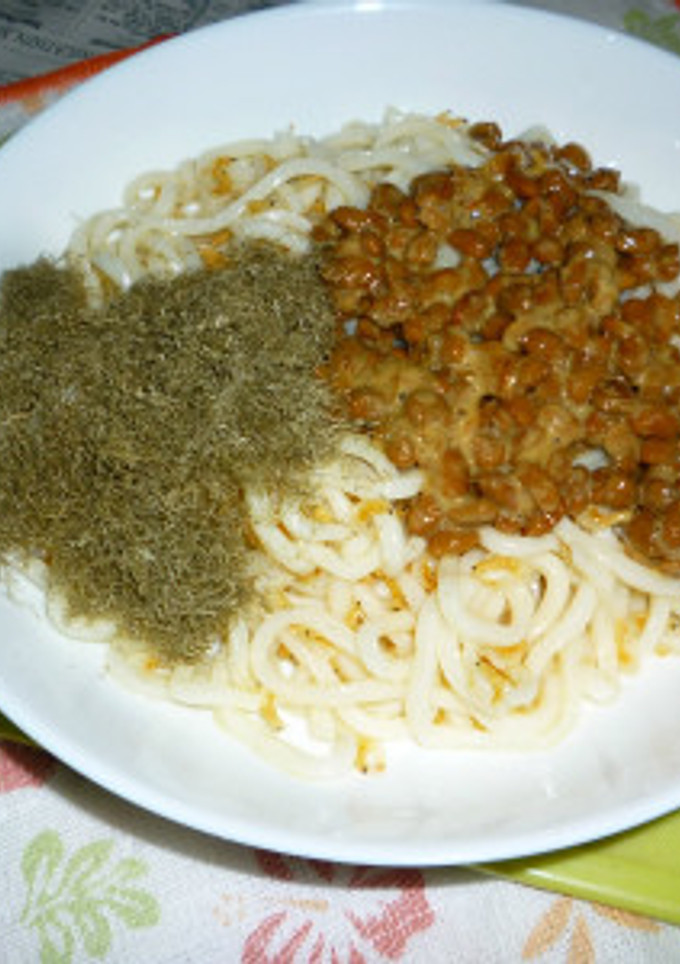 納豆＋黒とろろ＋あみえびの冷やしうどん-レシピのメイン写真