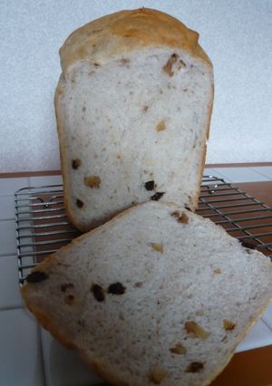 ＨＢ　胡桃とレーズンの定番食パン　-レシピのメイン写真