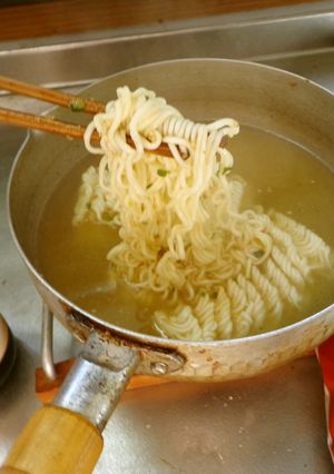 最醤油のさっぽろ一番塩ラーメン-レシピのメイン写真
