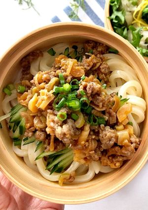 ピリ辛ジャージャー麺の肉味噌-レシピのメイン写真
