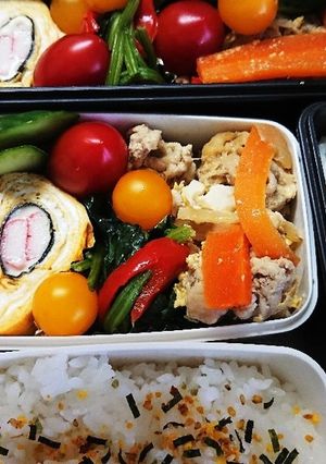 中学生のお弁当(カニかま卵焼き)-レシピのメイン写真