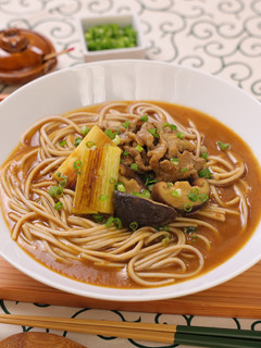 おそば屋さんの味♪牛肉カレー南蛮そば-レシピのメイン写真