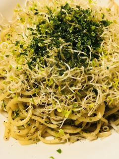 スプラウトとシラスパックのサラダ焼そば-レシピのメイン写真