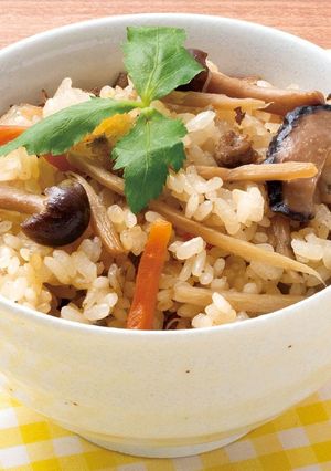 常備食材でごぼうとひき肉のたきこみごはん-レシピのメイン写真
