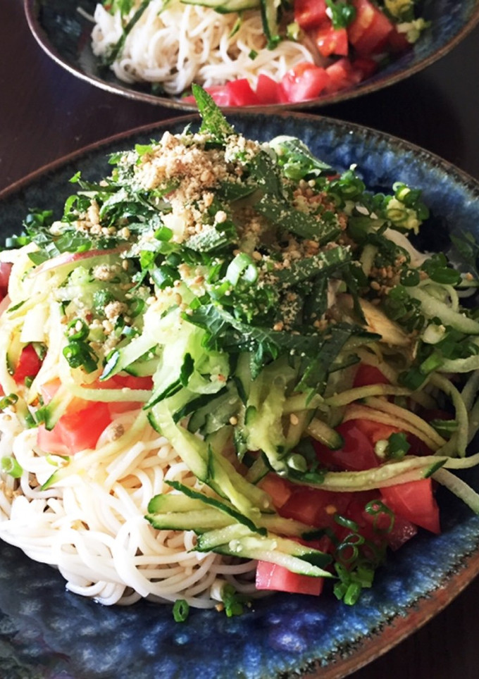 ツナとトマトのぶっかけそうめん 何食べ-レシピのメイン写真
