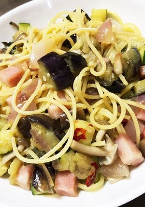 簡単ランチ！なすとズッキーニの和風パスタ-レシピのメイン写真