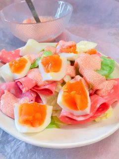 茹でキャベツと半熟卵の明太マヨソース-レシピのメイン写真