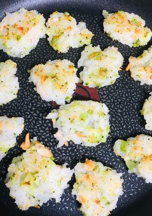 離乳食後期：鮭とブロッコリーのおやき-レシピのメイン写真