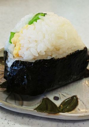 おにぎらずを握っちゃう！？おにぎり！-レシピのメイン写真