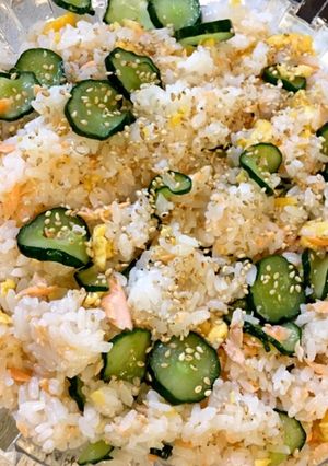 シロさんの鮭と卵と胡瓜で作るちらし寿司-レシピのメイン写真
