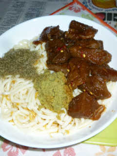 ヅケまぐろ・九条ネギオイルの冷やしうどん-レシピのメイン写真