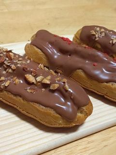 バレンタインにもどうぞ。ふわふわエクレア-レシピのメイン写真