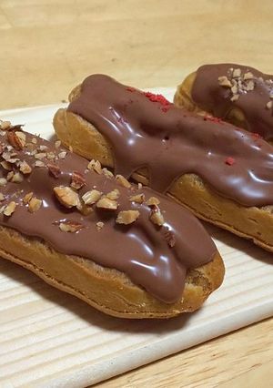 バレンタインにもどうぞ。ふわふわエクレア-レシピのメイン写真