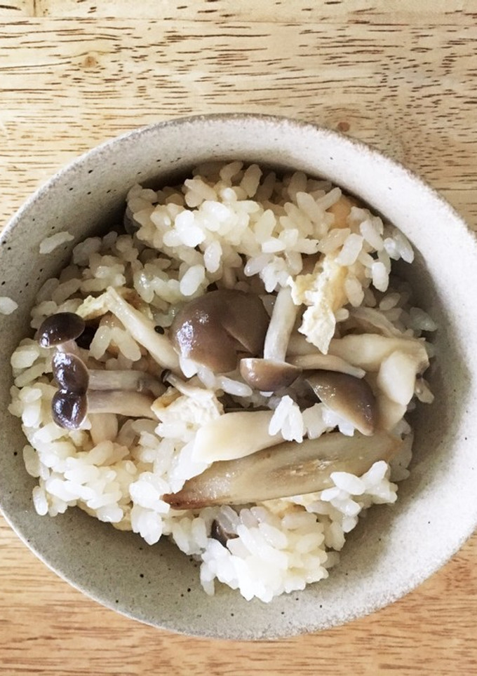 キノコと油あげ の炊き込みご飯-レシピのメイン写真