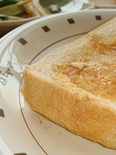 懐かしの味!お子様に◎簡単きな粉トースト-レシピのメイン写真
