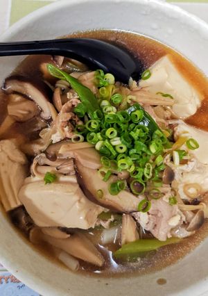 名古屋駅前風！ゆできしめんで具だくさん肉きしめん-レシピのメイン写真