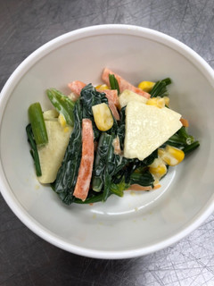 ほうれん草とりんごのサラダ-レシピのメイン写真
