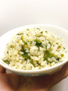 懐かしの鍋炊きわかめごはん♪(鮭ver)-レシピのメイン写真