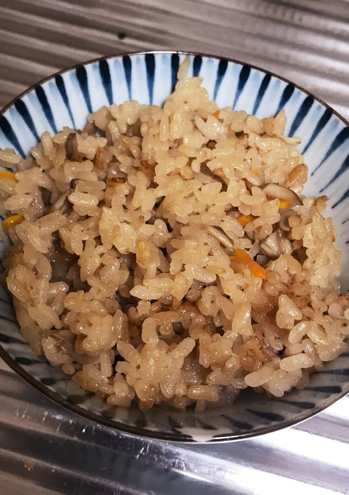 舞茸と人参の炊き込みご飯-レシピのメイン写真