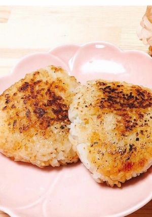 鰹節入りꕤバター醤油焼きおにぎり-レシピのメイン写真