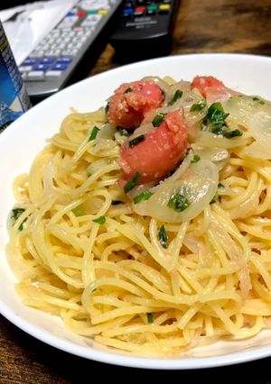 鱈子と玉ねぎのオイルパスタ!ガリバタ風味-レシピのメイン写真