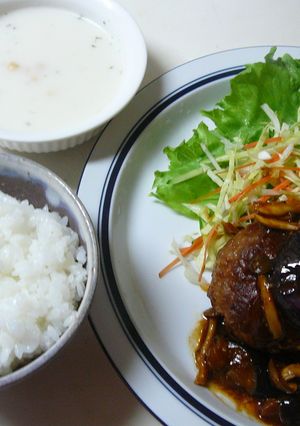 煮込みハンバーグ（お弁当にもグ～！）-レシピのメイン写真