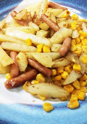 じゃがいもコーンポークビッツのバター炒め-レシピのメイン写真
