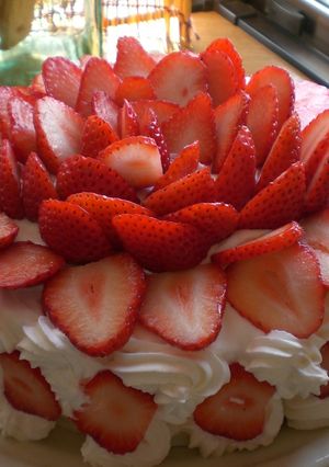 イチゴのケーキ-レシピのメイン写真