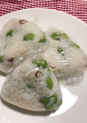 ごま油香る枝豆おにぎり-レシピのメイン写真