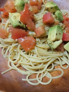 トマトとアボカドの冷製パスタ-レシピのメイン写真