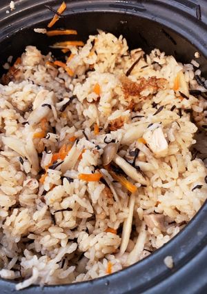 ご飯鍋（土鍋）で鶏ごぼう炊き込みご飯-レシピのメイン写真